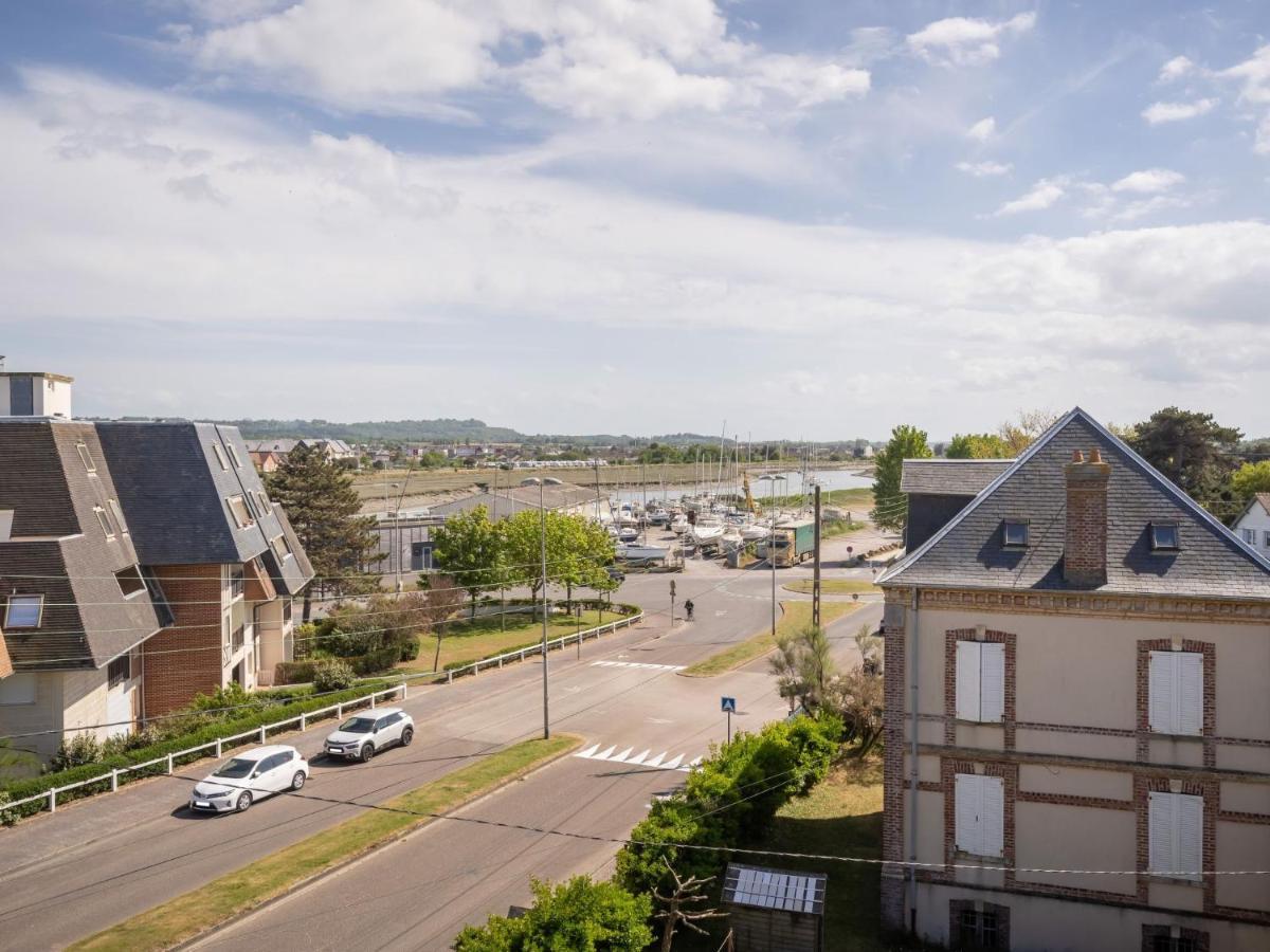 Studio Residence Du Port-1 By Interhome Cabourg Bagian luar foto